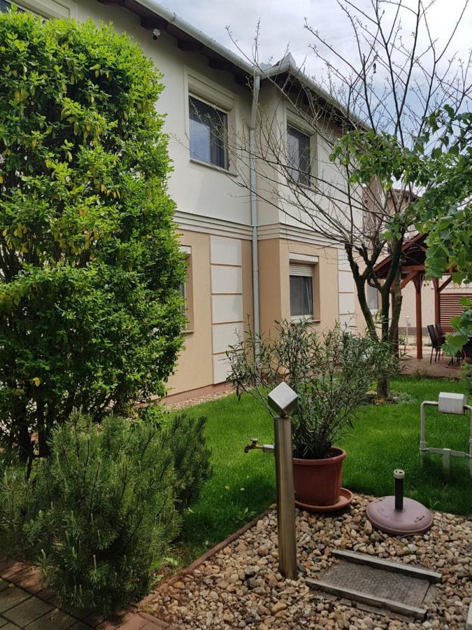 Elek Apartmanhaz Hajdúszoboszló Zewnętrze zdjęcie
