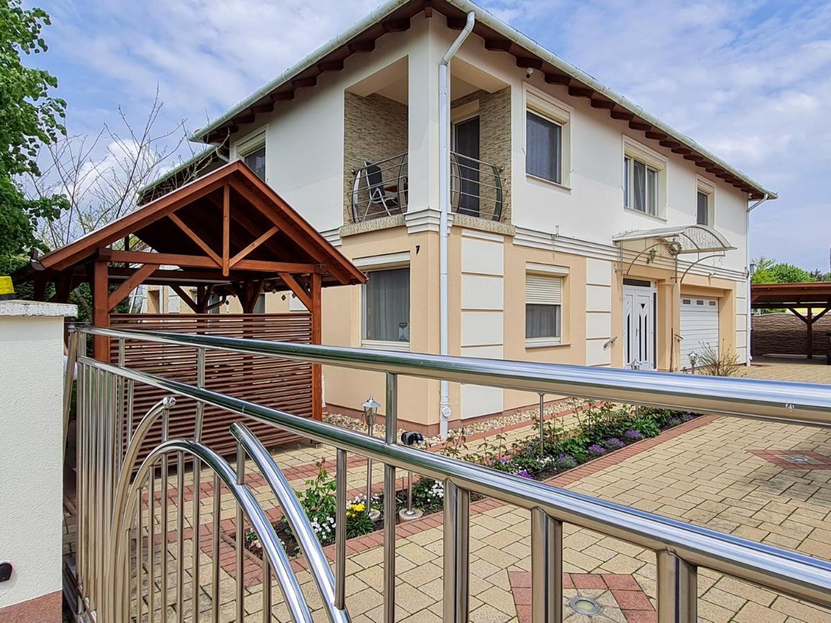 Elek Apartmanhaz Hajdúszoboszló Zewnętrze zdjęcie
